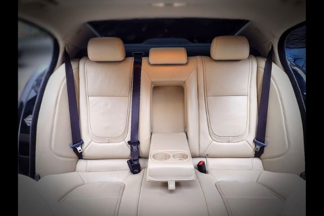 Jaguar XF Preto - 2