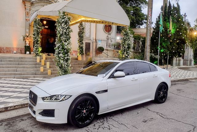 Jaguar XE RSport Branco - 3